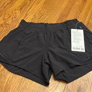 Lululemon Hotty hot short